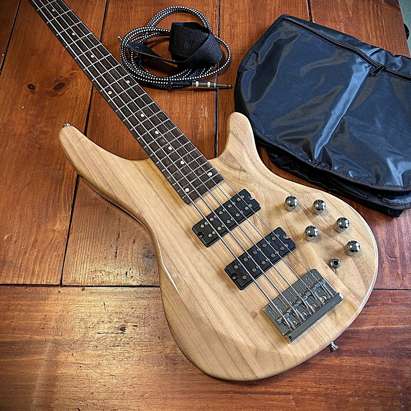 Natural 5-String Electric Bass Guitar with H-H Pickups, 24-Fret Laurel Fretboard