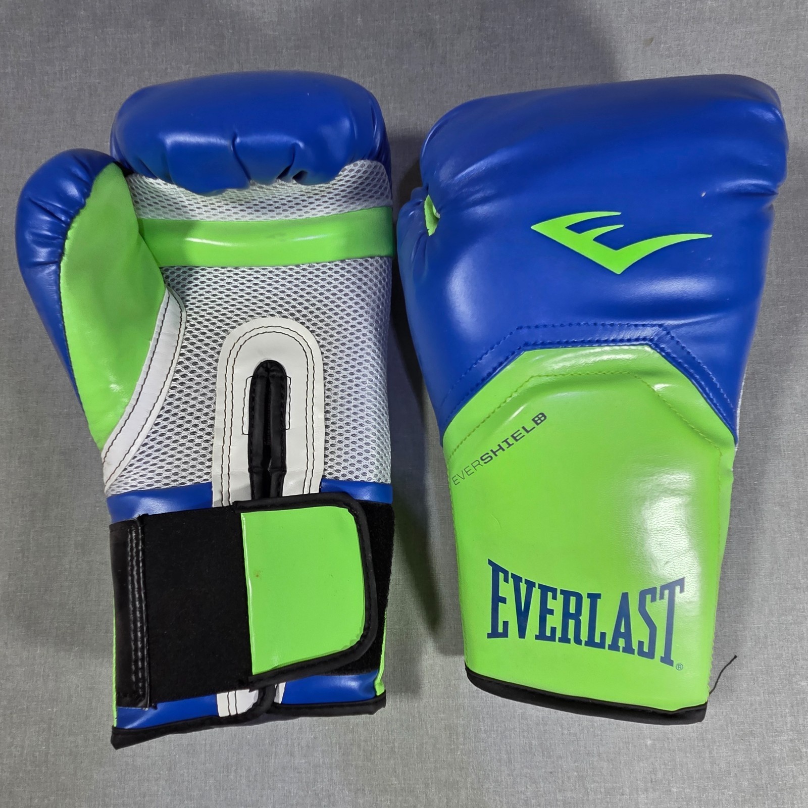 Everlast Pro Style Elite Training Gloves 1200158 14oz Blue & Green New Everlast Pro Style Elite Training Gloves 1200158 14oz Blue & Green New