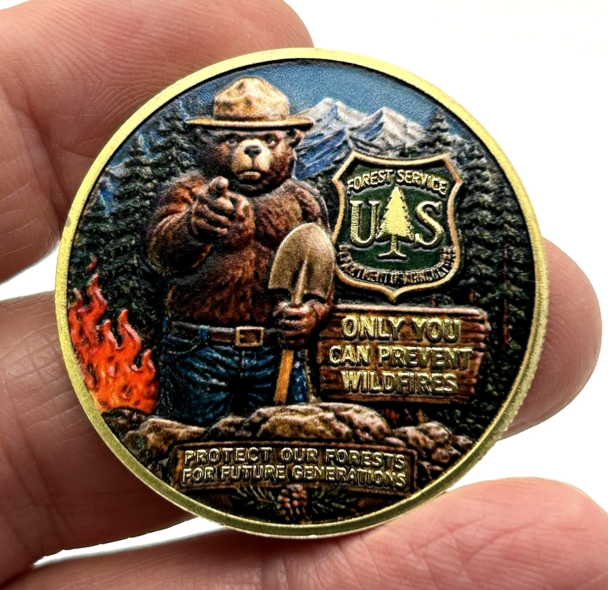 US FOREST SERVICE-Smokey The Bear-Protect our Forests Challenge Coin Collectible US FOREST SERVICE-Smokey The Bear-Protect our Forests Challenge Coin Collectible