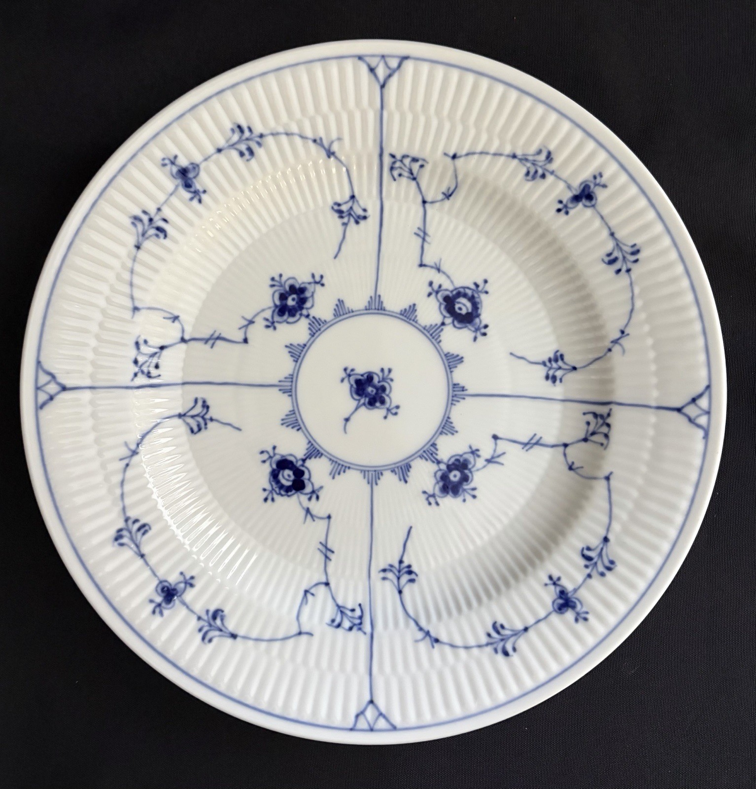 ROYAL COPENHAGEN BLUE FLUTED PLAIN 1/175 175 DINNER PLATE 1st QUALITY 10