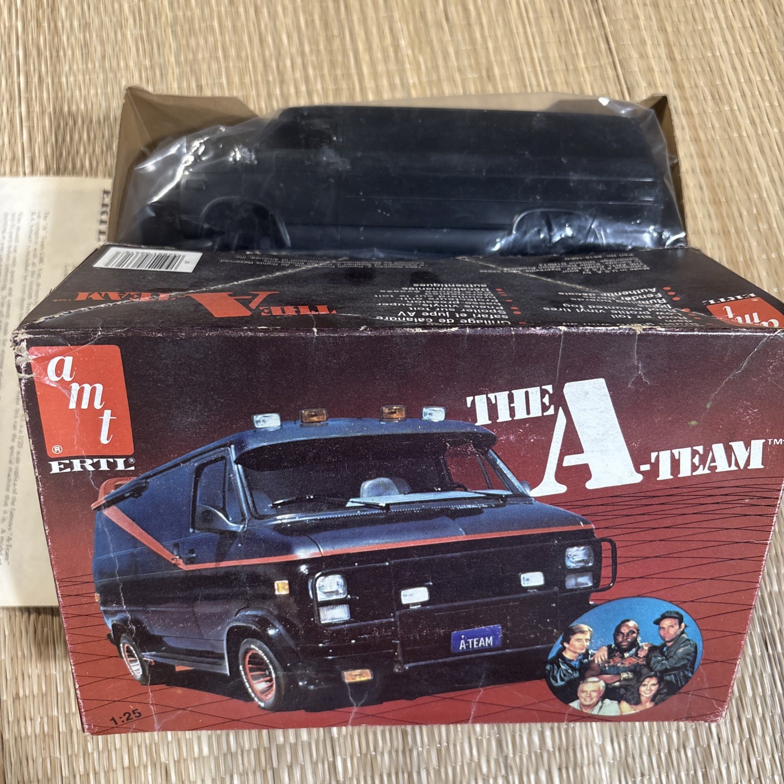 Vintage 1983 AMT ERTL The A-Team Van Model Kit 1:25 Scale Unbuilt Complete Mr T