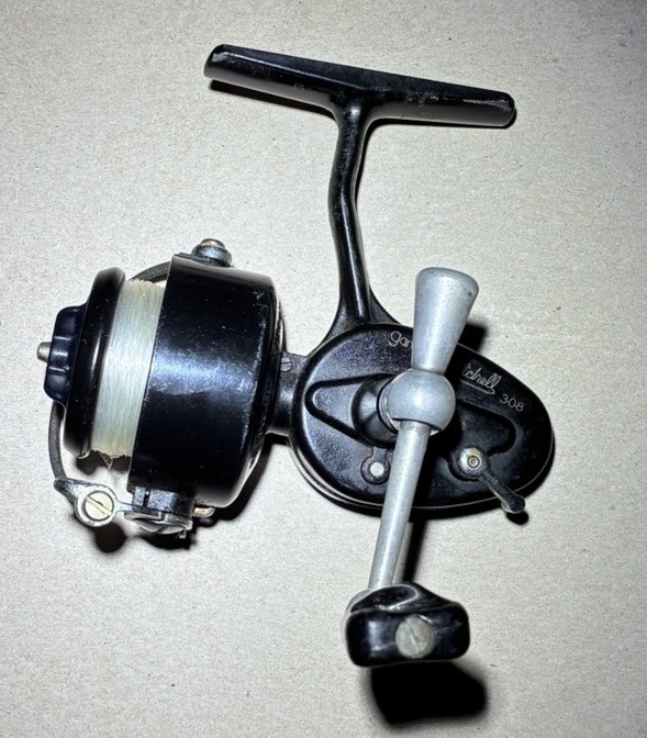 Garcia Mitchell 308 Spinning Fishing Reel Vintage Made in France Working Great Garcia Mitchell 308 Spinning Fishing Reel Vintage Made in France Working Great