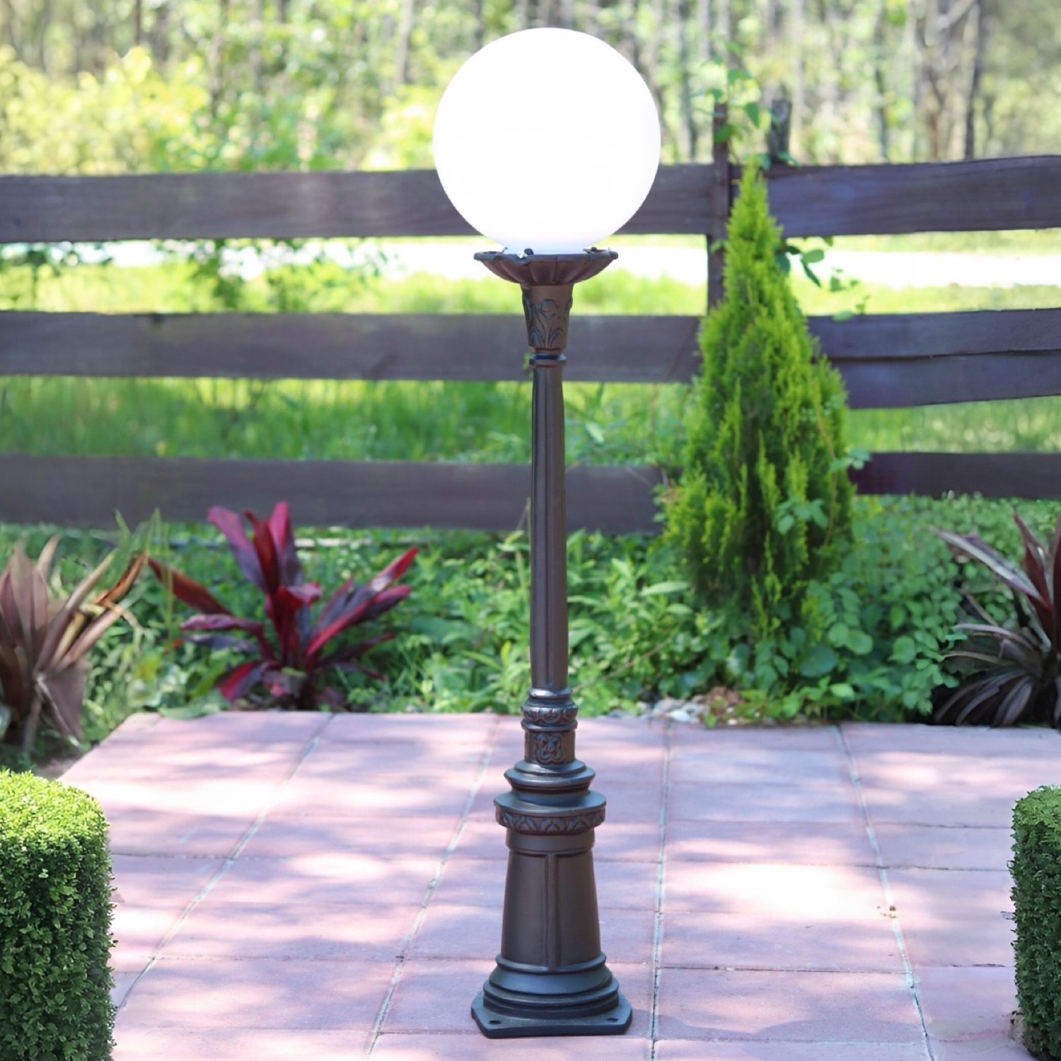 Victorian Style Outdoor Walkway Pole Light Cast Aluminum Replica 43 Inches