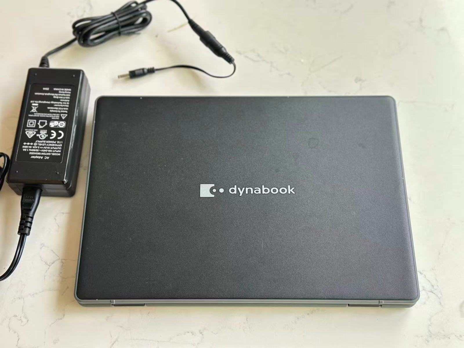 Toshiba Dynabook E10-S 11.5\ Toshiba Dynabook E10-S 11.5\