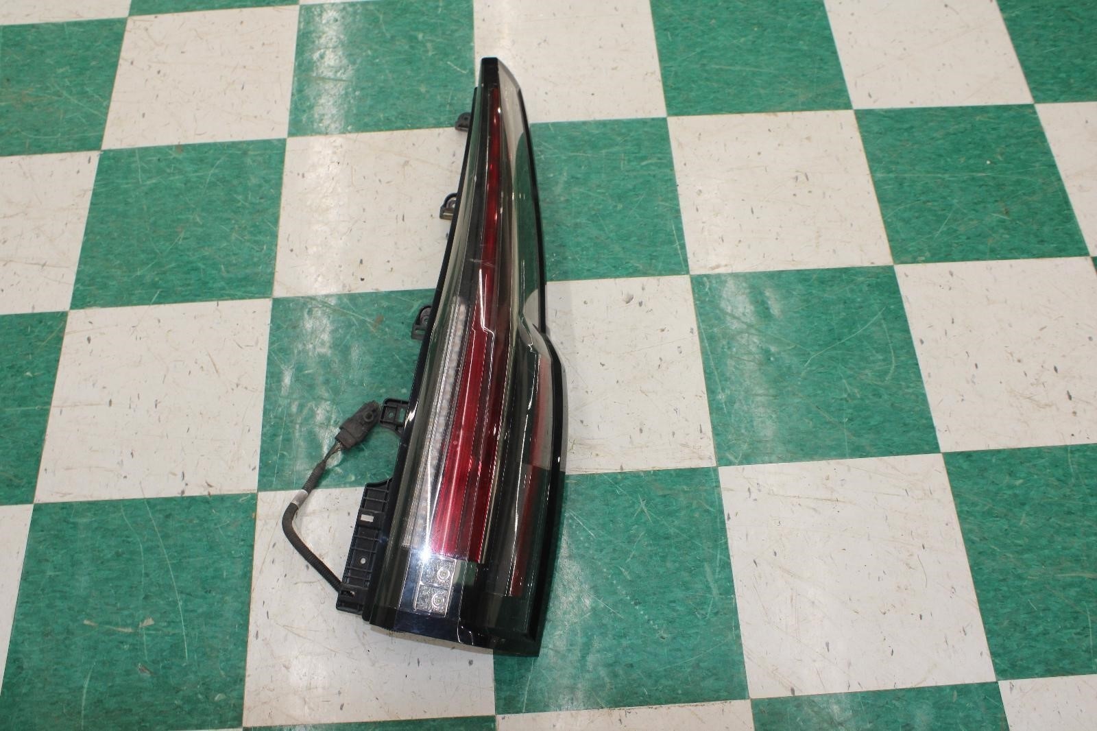 15-20 Escalade ESV Passenger Right RH Taillight Tail Light Lamp Lens OE Factory