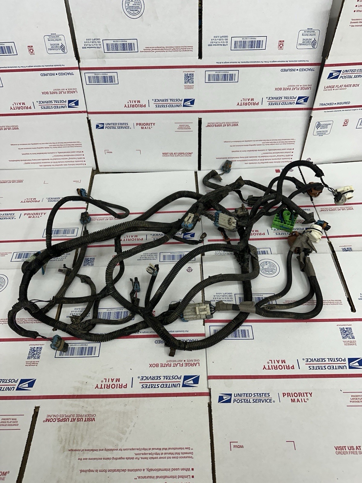 04-05 Chevy Silverado/GMC Sierra LLY HEADLAMP CORE SUPPORT HARNESS 15112489 OEM