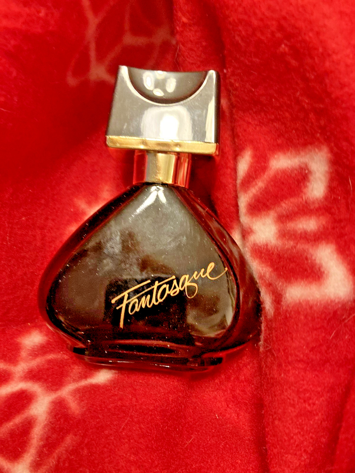 Vtg Avon Fantasque Eau De Cologne 50 ml 1.7 fl oz Perfume Spray NOS UNUSED Vtg Avon Fantasque Eau De Cologne 50 ml 1.7 fl oz Perfume Spray NOS UNUSED