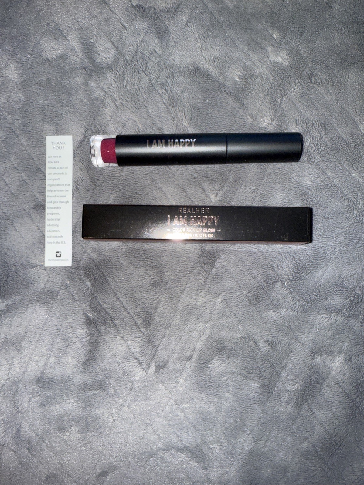 REALHER Lip Gloss in I Am Happy (Rich Cranberry) 3.5 ml 0.12 FL OZ NIB REALHER Lip Gloss in I Am Happy (Rich Cranberry) 3.5 ml 0.12 FL OZ NIB