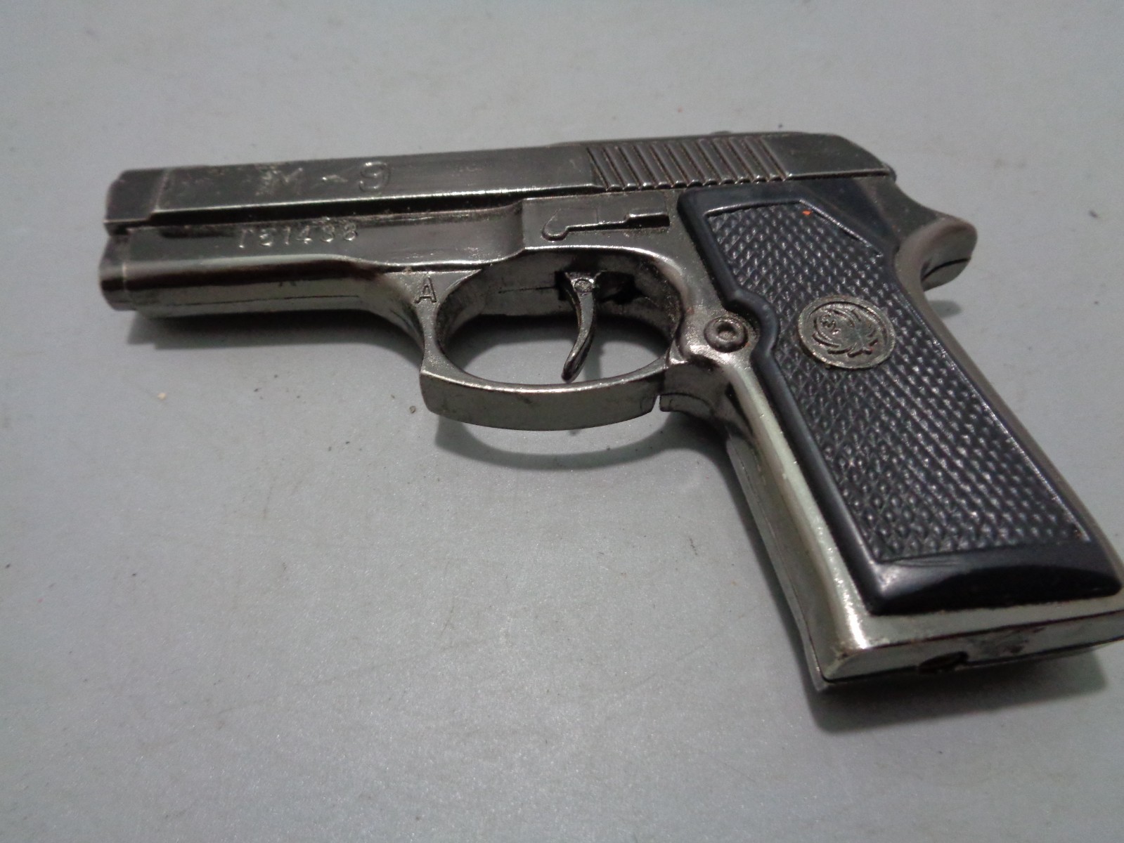 Pietro Beretta M9 T51438 Novelty Gas Lighter Metal Pocket Novelty Item Vintage Pietro Beretta M9 T51438 Novelty Gas Lighter Metal Pocket Novelty Item Vintage