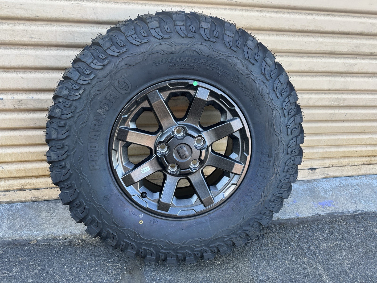 POLARIS XPEDITION WHEEL TIRE 30x10x15 PRO ARMOR TREKKER FRONT REAR 2026 (1) POLARIS XPEDITION WHEEL TIRE 30x10x15 PRO ARMOR TREKKER FRONT REAR 2026 (1)