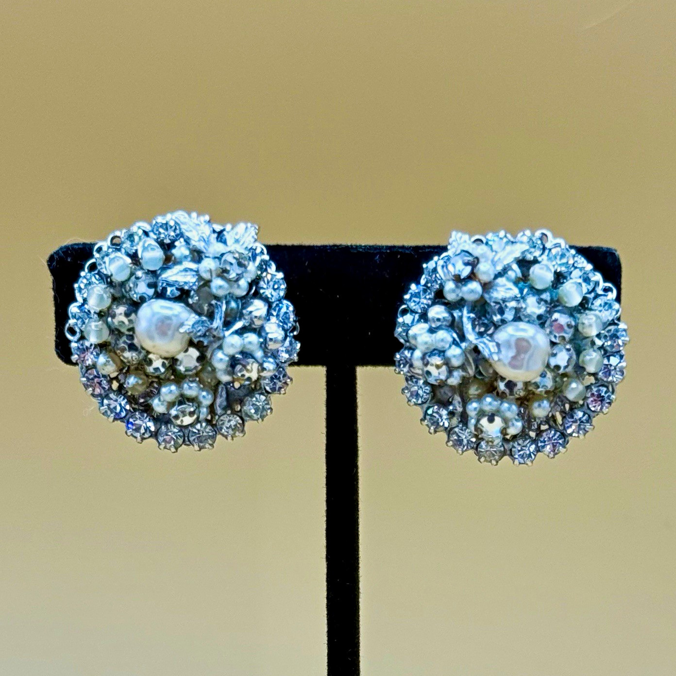 Vintage Signed Original by Robert Baroque Pearl Rhinestone Clip On Earrings