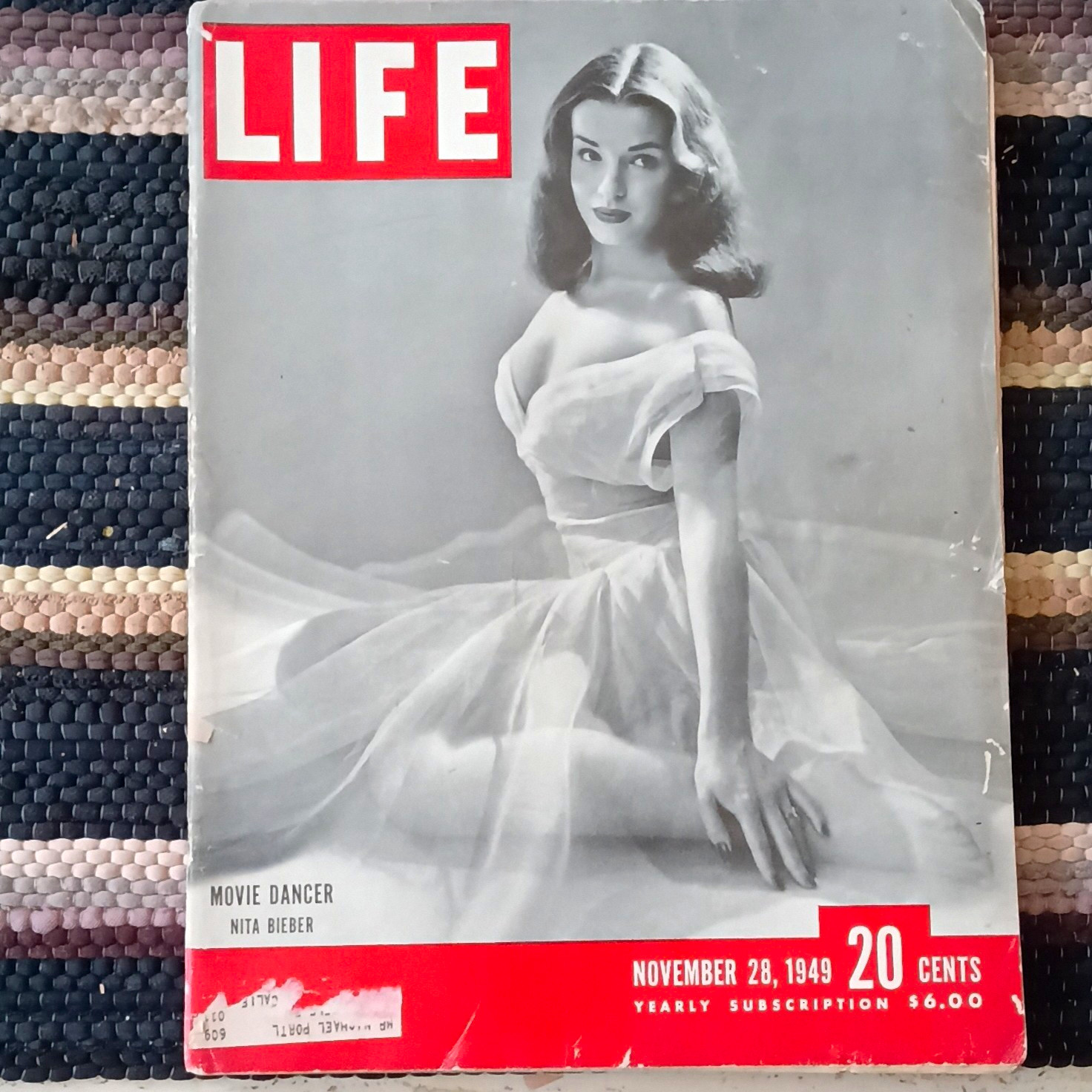 LIFE Magazine Nov 28, 1949 Issue Nita Bieber Cover Illustrated