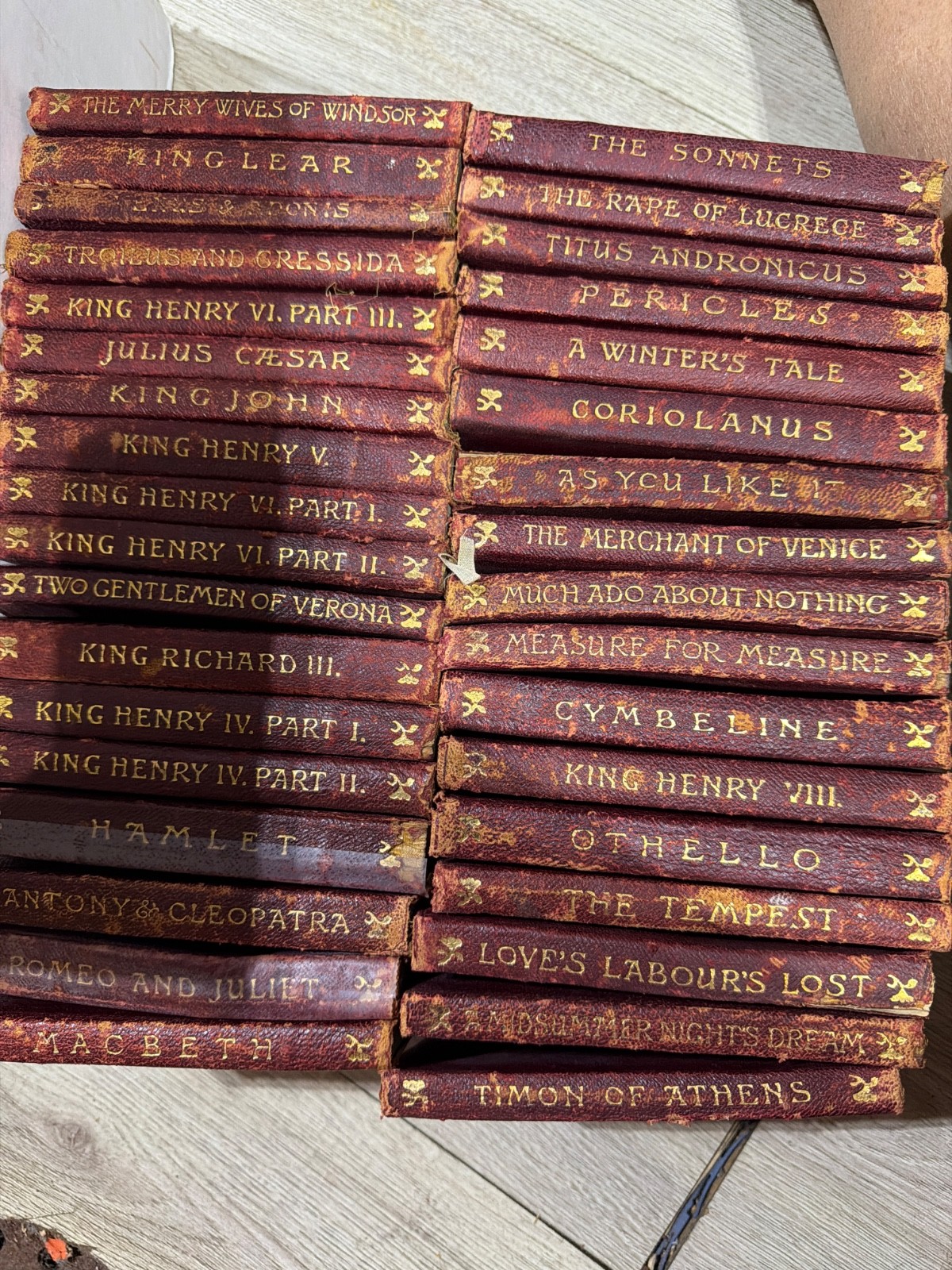 Antique Temple Shakespeare 1890s J.M. Dent Leather Miniature Books 35 of 40 Vols