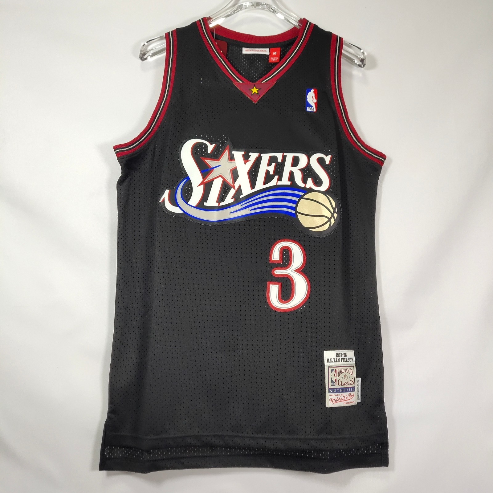 Allen Iverson #3 97-98 season retro black jersey (new) Allen Iverson #3 97-98 season retro black jersey (new)