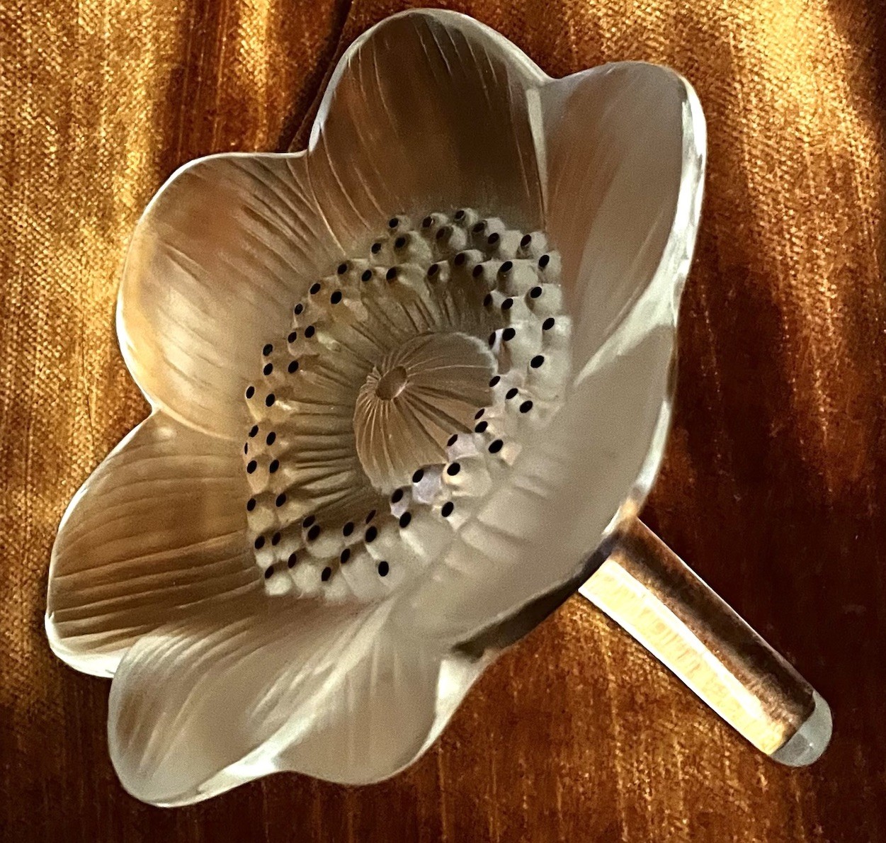 Vintage Lalique Anemone Sculpture Paperweight Crystal Flower Vintage Lalique Anemone Sculpture Paperweight Crystal Flower