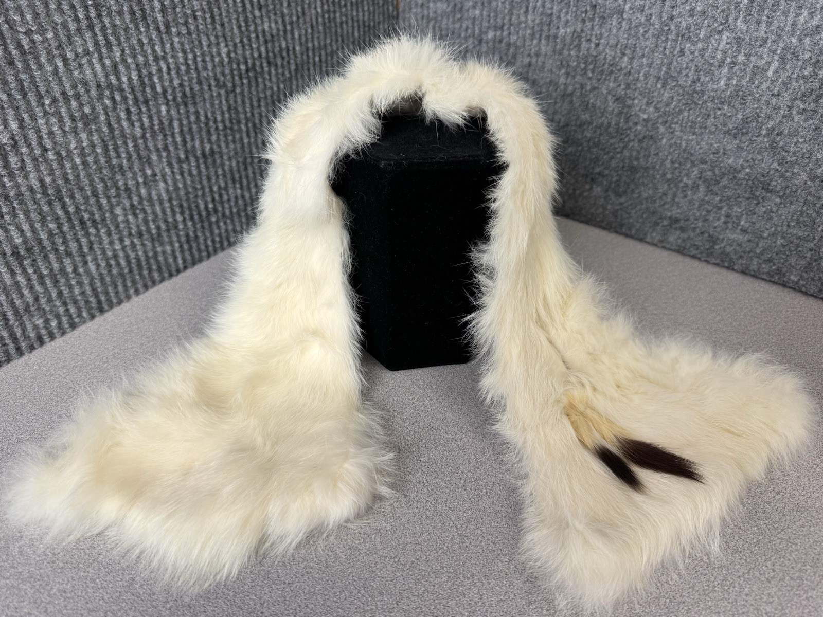 Vintage John Wanamaker white fur muff & scarf set in original box. Vintage John Wanamaker white fur muff & scarf set in original box.