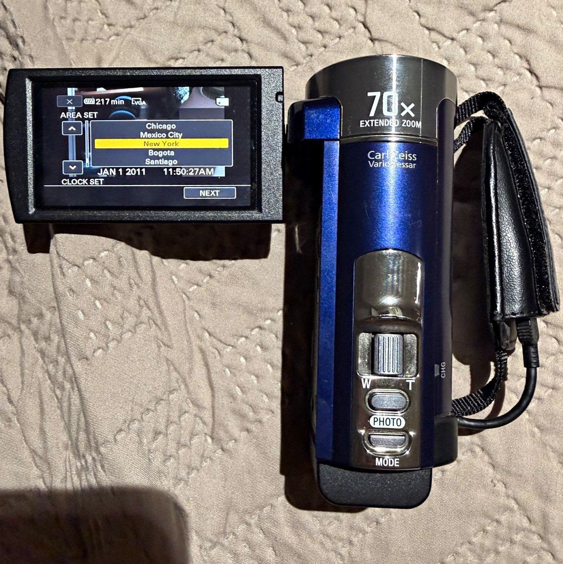 Sony Handycam DCR-SX45 Blue SD Camcorder 70x Zoom 2.7 Sony Handycam DCR-SX45 Blue SD Camcorder 70x Zoom 2.7