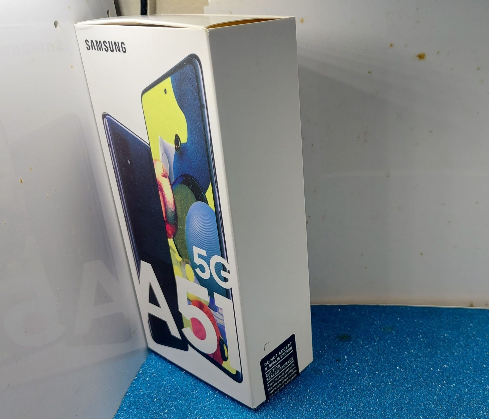 NEW sealed box Samsung Galaxy A51 5G Unlocked. Any carrier worldwide. Warranty