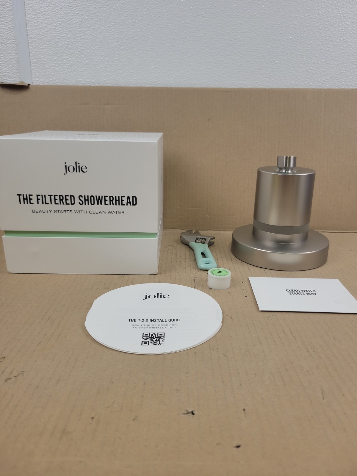 Jolie The Filtered Showerhead - Brushed Steel - 1 Filter included Jolie The Filtered Showerhead - Brushed Steel - 1 Filter included
