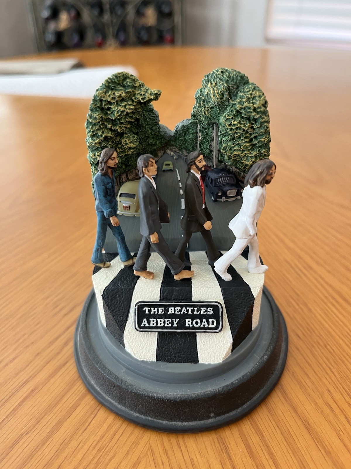 The Beatles Abbey Road Limited Edition Collectible Figurine - Franklin Mint The Beatles Abbey Road Limited Edition Collectible Figurine - Franklin Mint