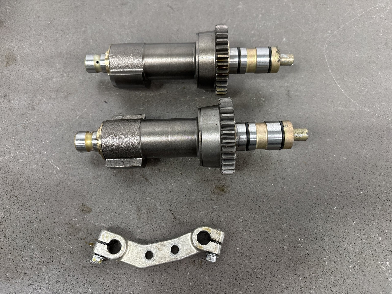 1995 Triumph Daytona 1200 Engine Balance Shafts Pair OEM