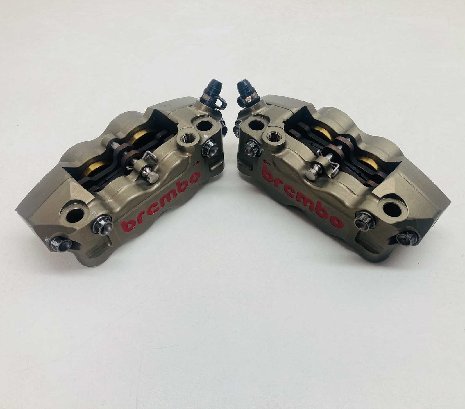 BREMBO P4 32/36 CNC Billet 108mm Front Brake Calipers Titanium Pistons CBR GSXR