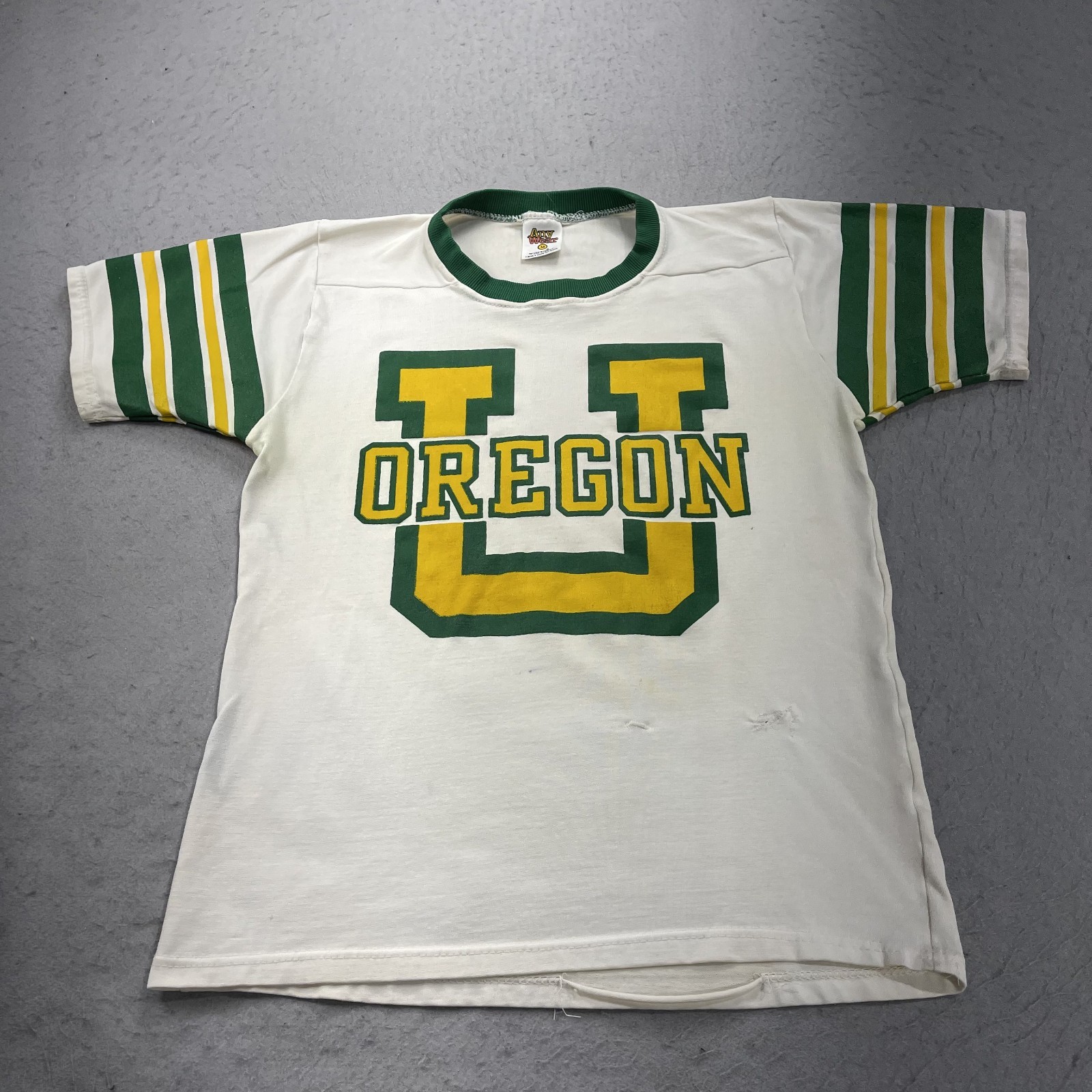 VINTAGE Oregon Ducks Shirt Adult Medium White Green Jersey Anywear NCAA Logo 70s