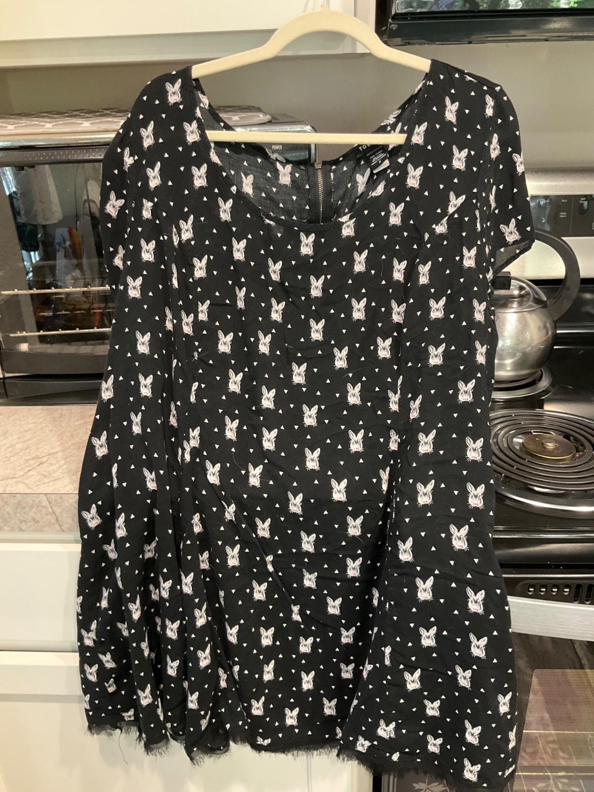 Black & White Bunny Top by Torrid sz 3x. preowned Black & White Bunny Top by Torrid sz 3x. preowned
