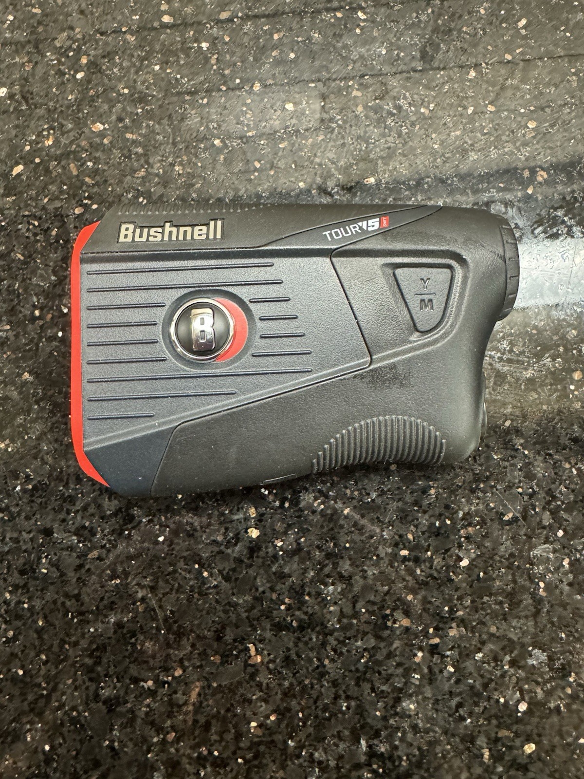 Bushnell Tour V5 Shift Slope Golf Laser Rangefinder Magnetic Grip Black/Red Bushnell Tour V5 Shift Slope Golf Laser Rangefinder Magnetic Grip Black/Red