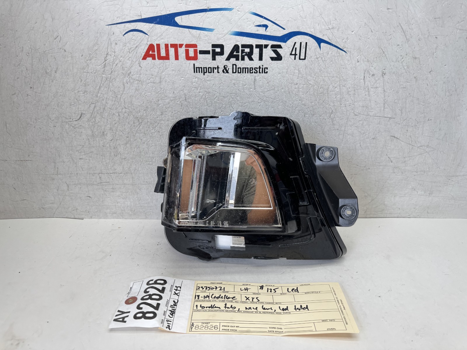 1broken tab 2018 2019 CADILLAC XTS LEFT DRIVER LED FOG LIGHT LAMP OEM AY82826