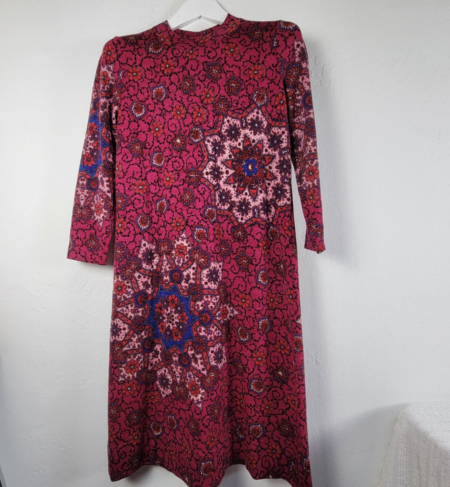 Goldworm Italy 1970\'s Vintage Kaleidoscope Floral Magenta Merino Wool Dress 16