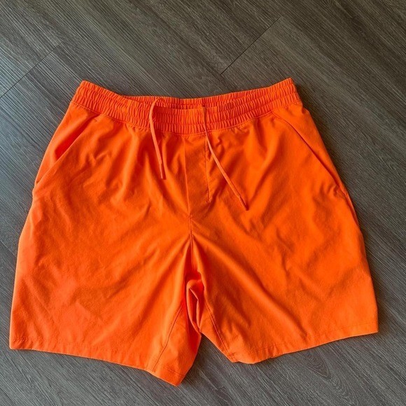 Lululemon Men\'s Pace Breaker Short 7\