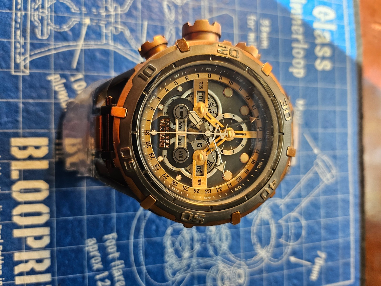 invicta ocean warrior model number 33627 product pictures are exact