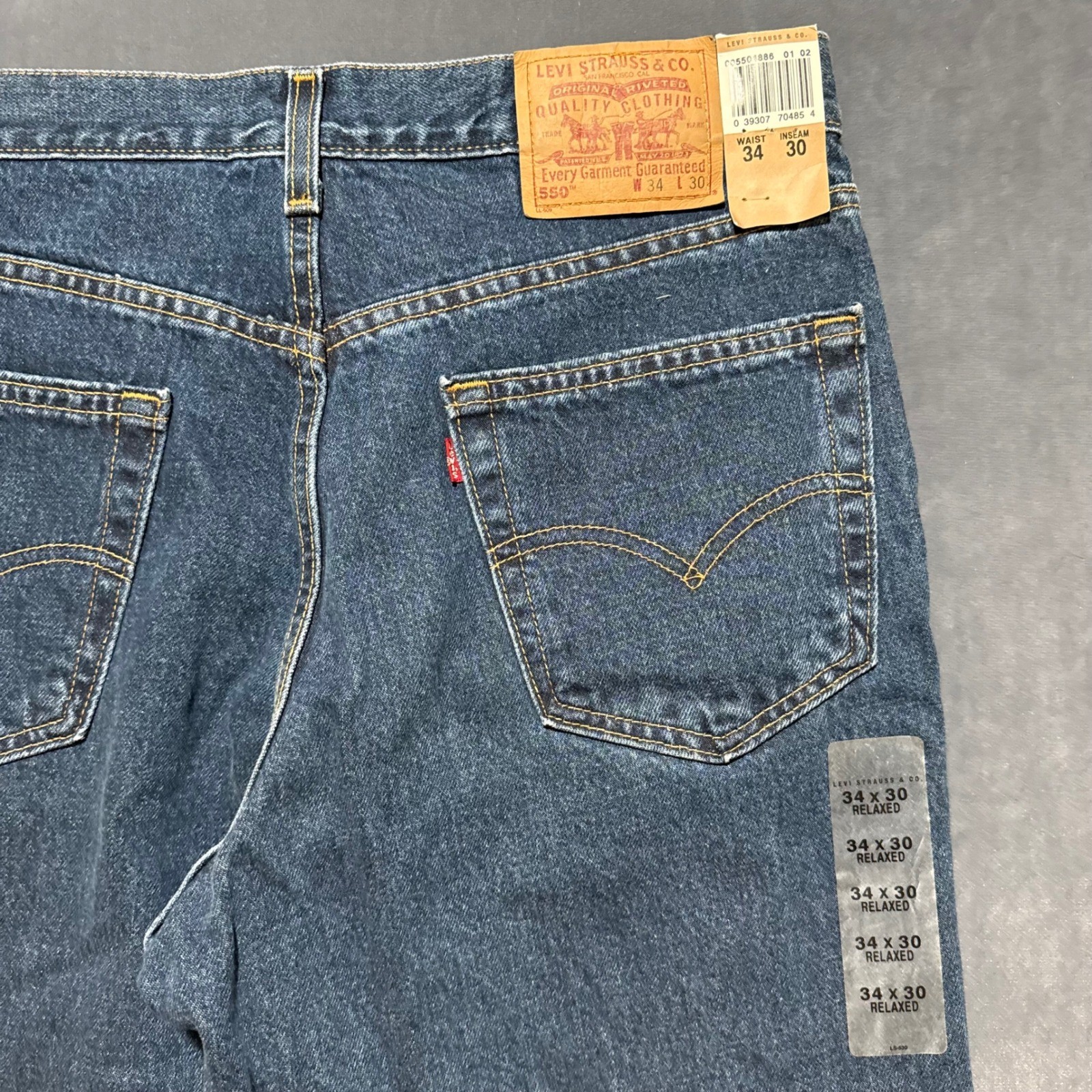 Vintage Levi 550 Relaxed Fit Jeans Mens 34x30 Blue Made in USA NWT Deadstock