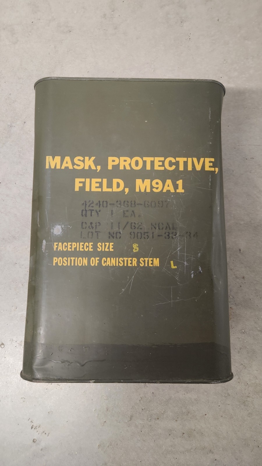 Vintage 1962 US Military M9A1 Field Protective Gas Mask Sealed Storage Can Tin