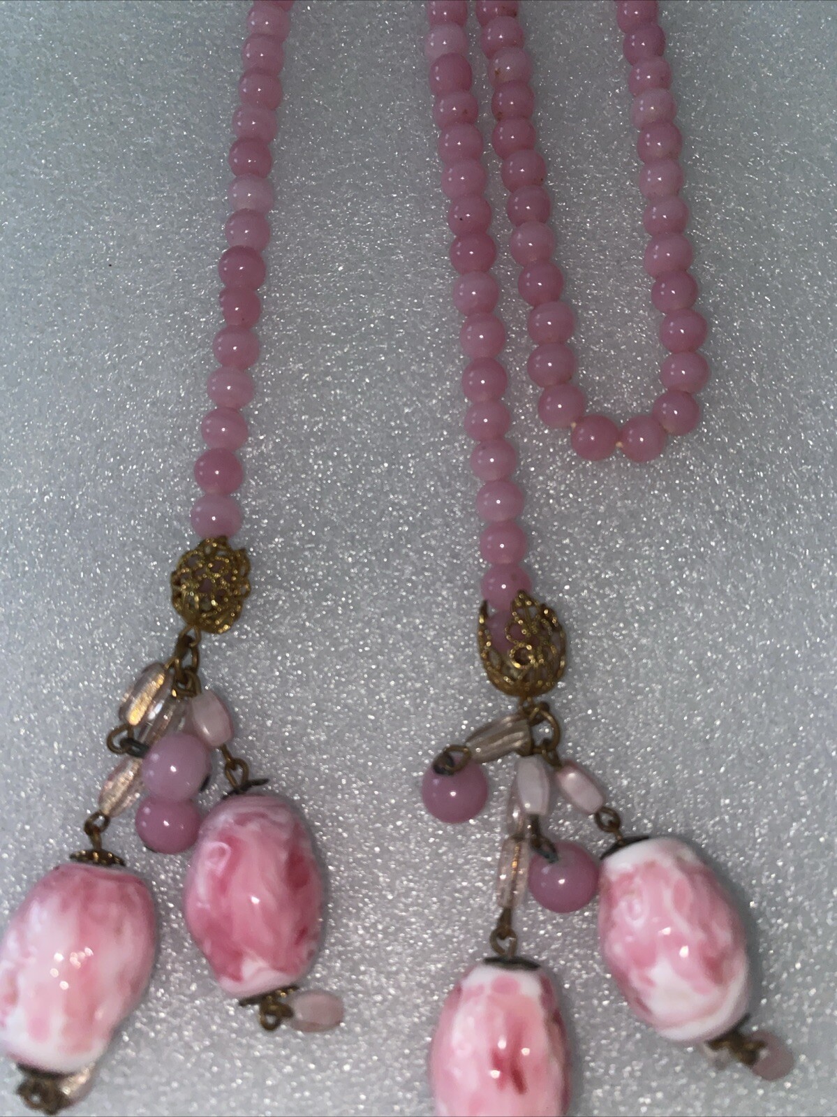 Unworn 1920s Italian Murano Glass Flapper Necklace Pink 28\ Unworn 1920s Italian Murano Glass Flapper Necklace Pink 28\