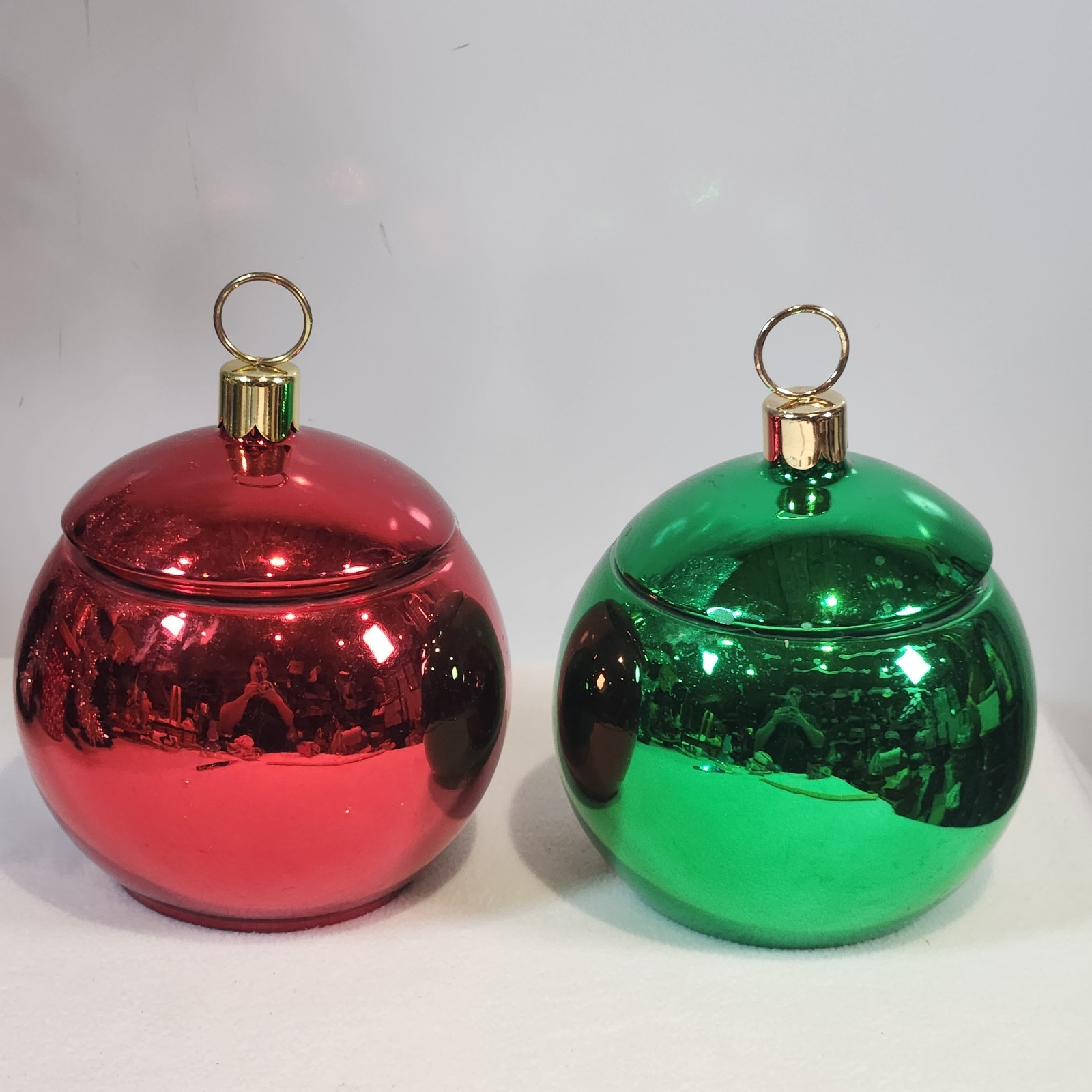 Vintage Teleflora Red & Green Christmas Balls Ornament Candy Jar Dip Bowl 2pc