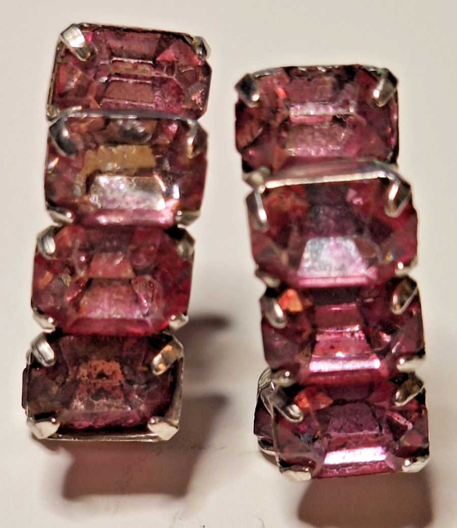 Vintage Pink Amethyst Glass Emerald Cut Rhinestone Earrings Clip On Pat. 1957965 Vintage Pink Amethyst Glass Emerald Cut Rhinestone Earrings Clip On Pat. 1957965