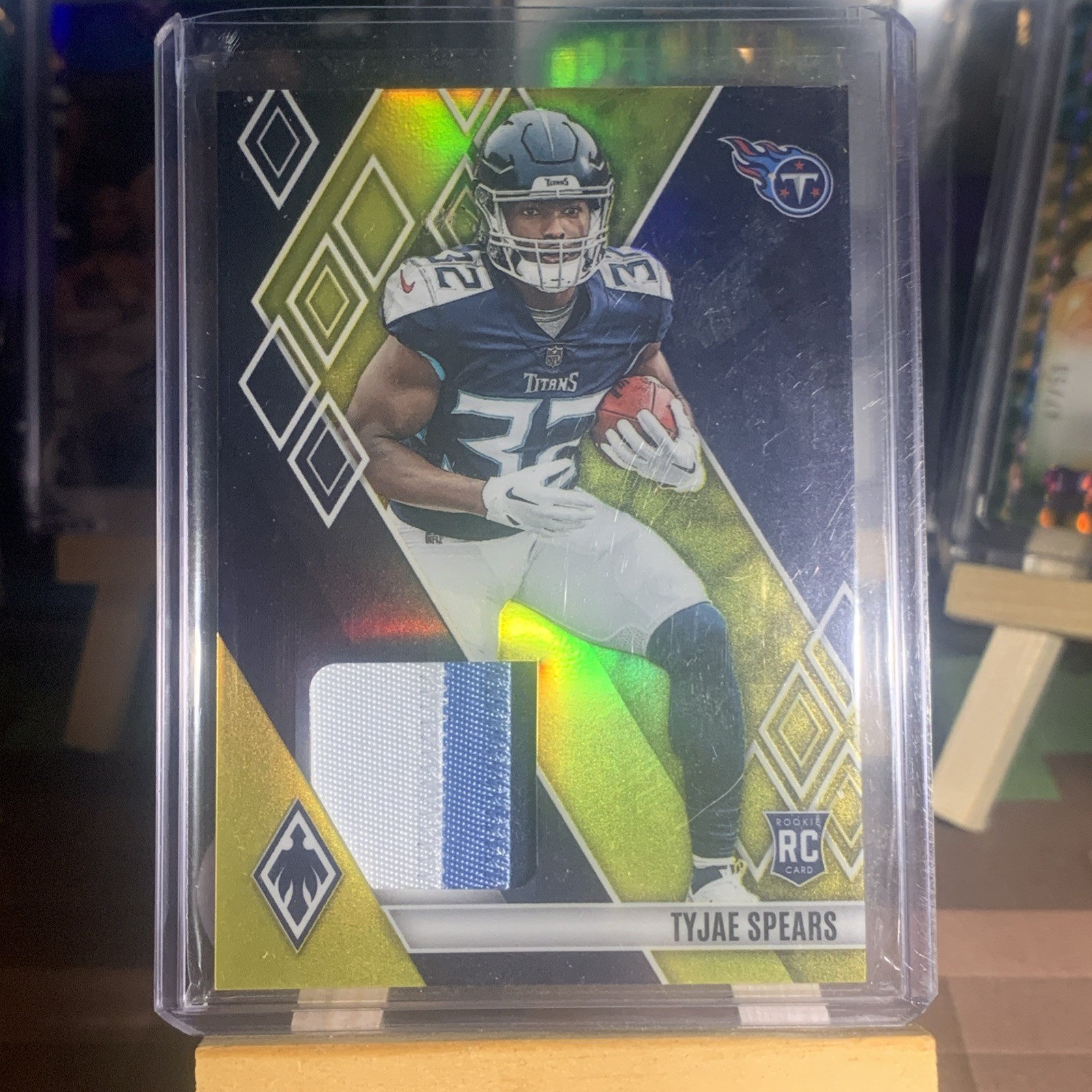 2023 Panini Phoenix - TYJAE SPEARS - RC Tri-Color Patch - YELLOW 49/50💛 2023 Panini Phoenix - TYJAE SPEARS - RC Tri-Color Patch - YELLOW 49/50💛
