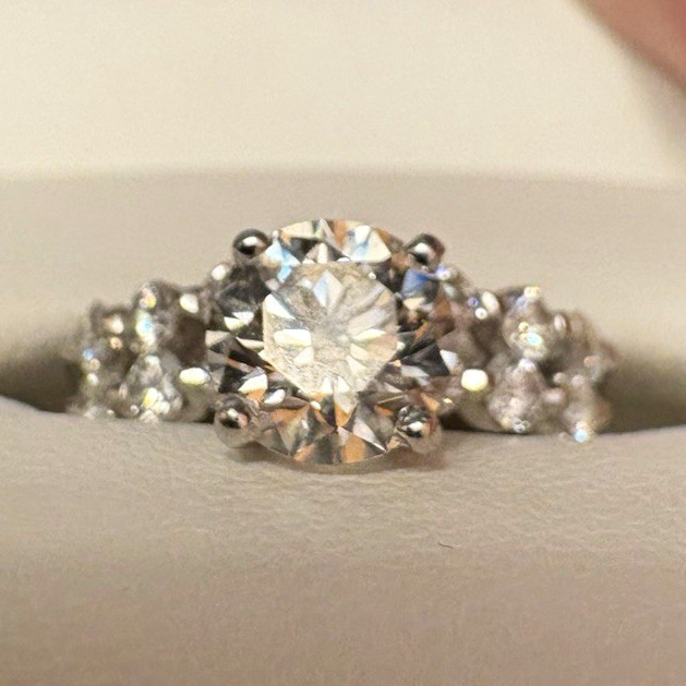 Helzberg ALTR 14K White Gold Lab Grown Diamond 1.5ct Prong Ring 6.0 Helzberg ALTR 14K White Gold Lab Grown Diamond 1.5ct Prong Ring 6.0
