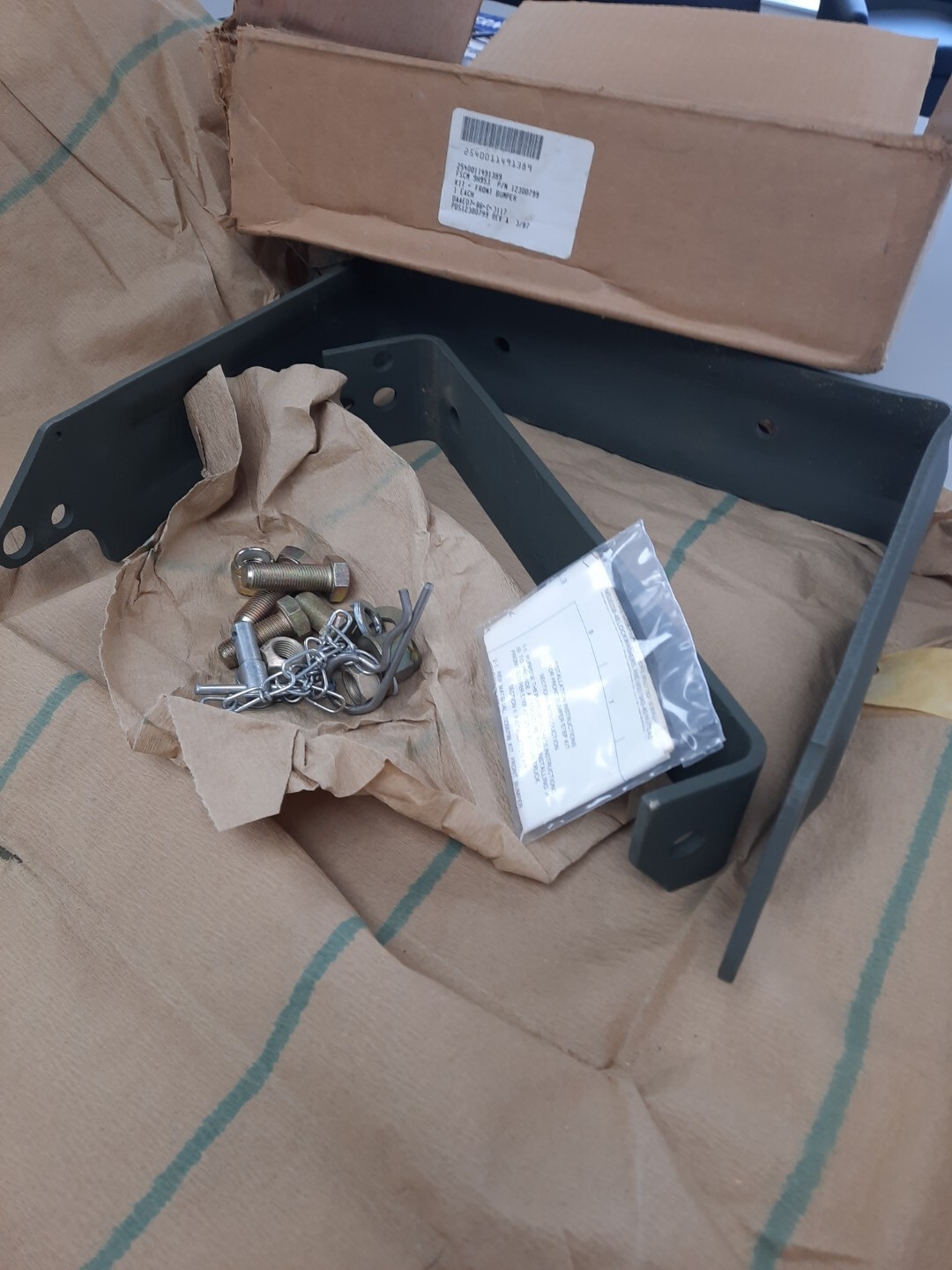 Front Bumper Step Kit NOS 12300799 M35A2 M809 M939 M54 Military Truck Front Bumper Step Kit NOS 12300799 M35A2 M809 M939 M54 Military Truck
