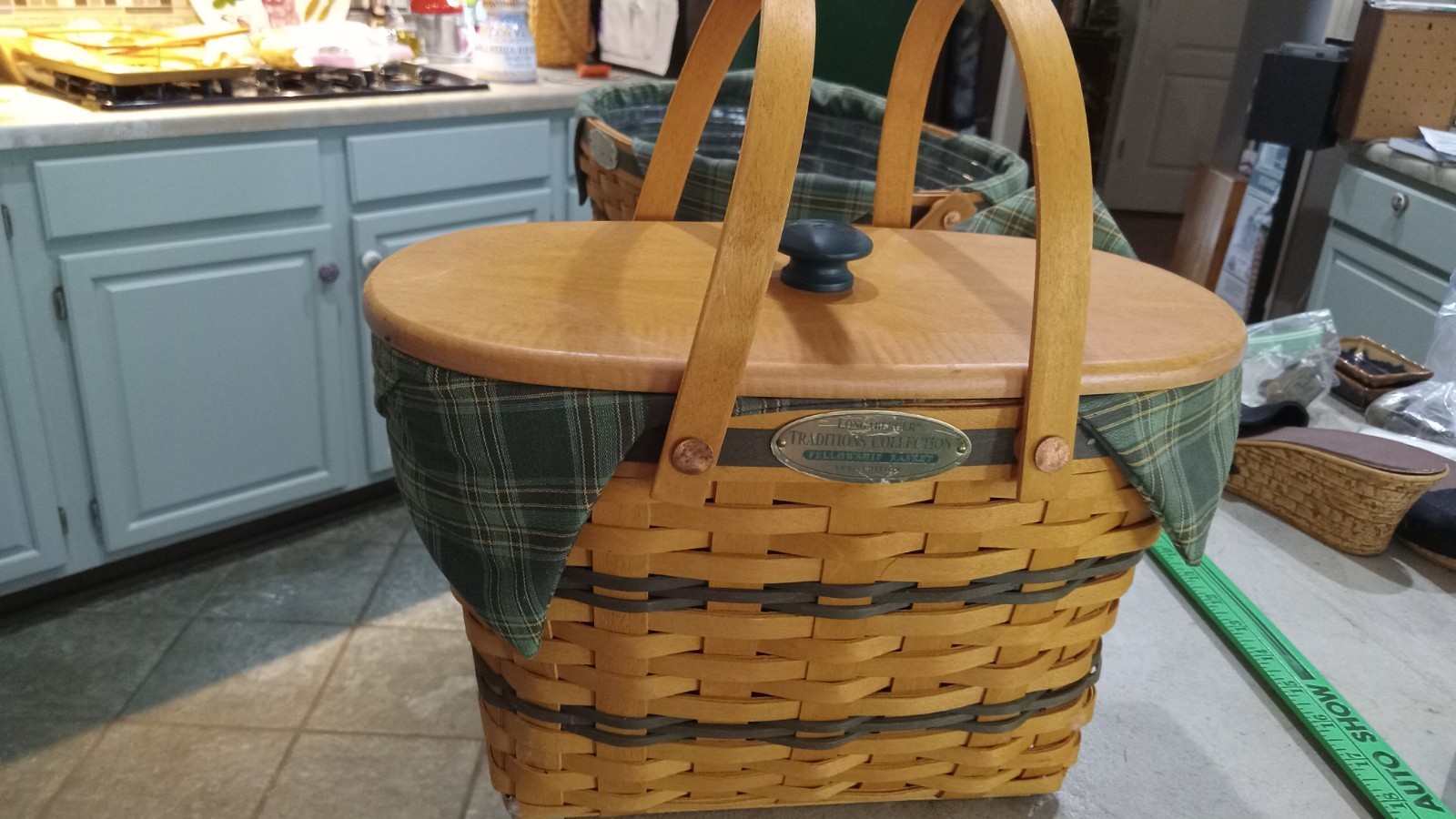 1997 Longaberger Traditions Fellowship Basket Protector Liner Wood Lid 2 Handle
