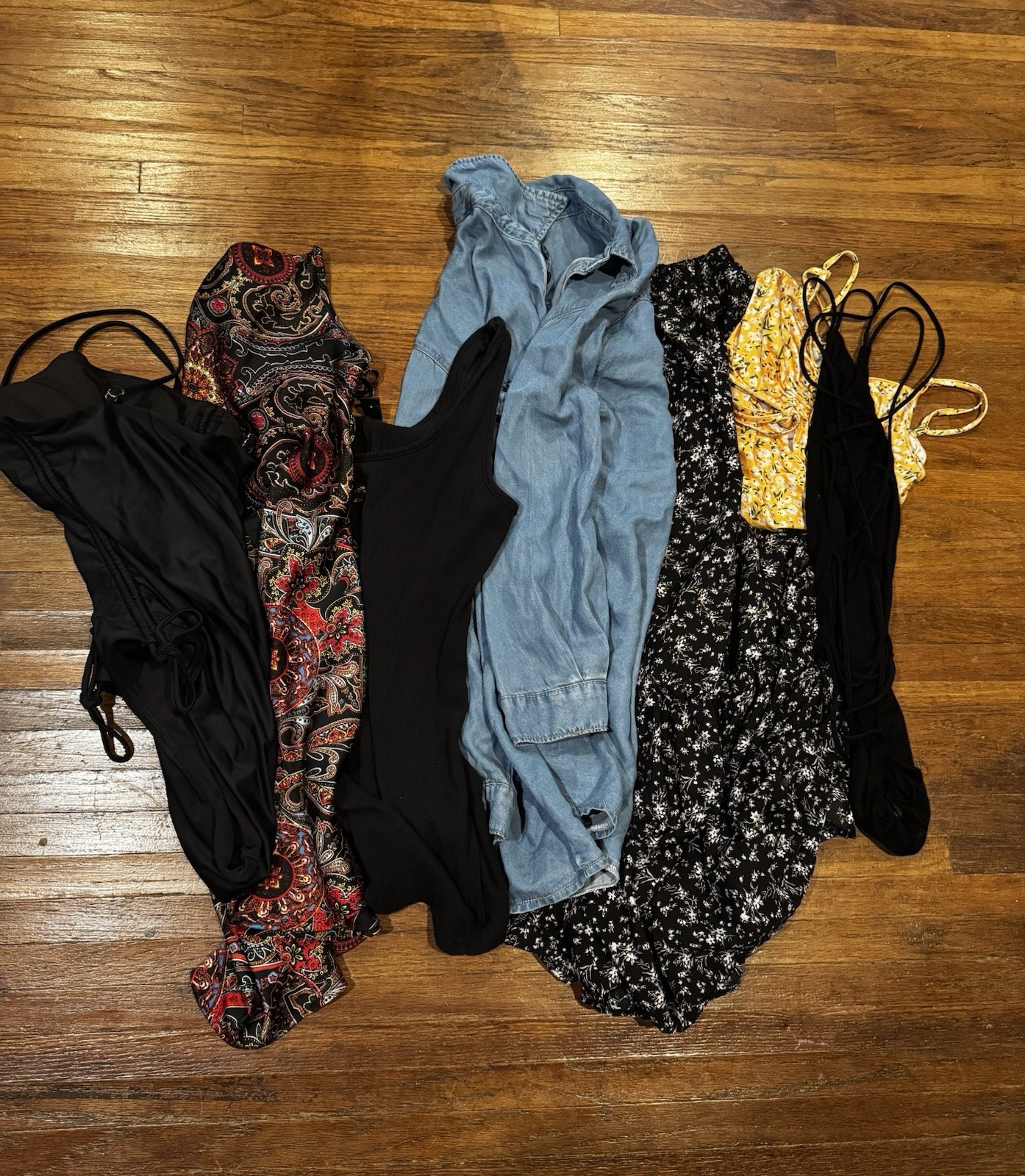 Random mystery women’s SHEIN bundle 