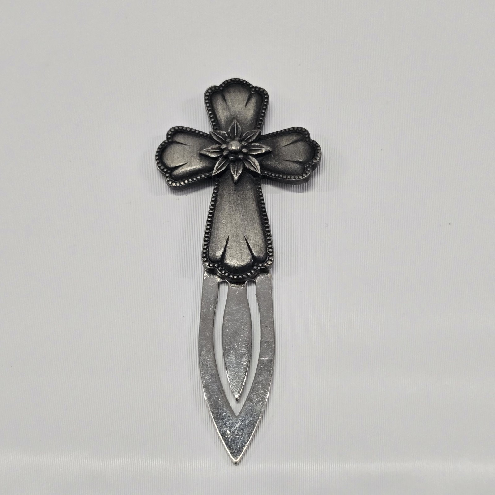 Vintage Ornate Pewter Finish Cross Metal Bookmark