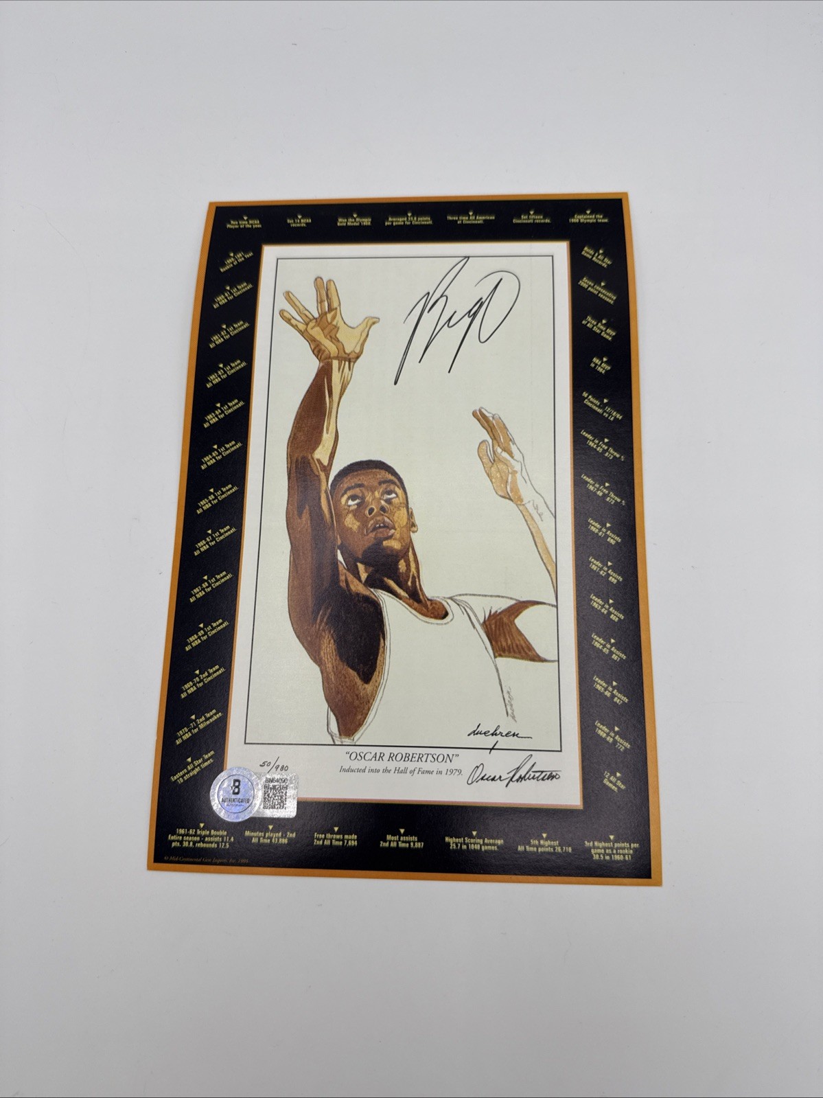 Oscar Robertson Signed 6x9 Photo Autographed Beckett BAS