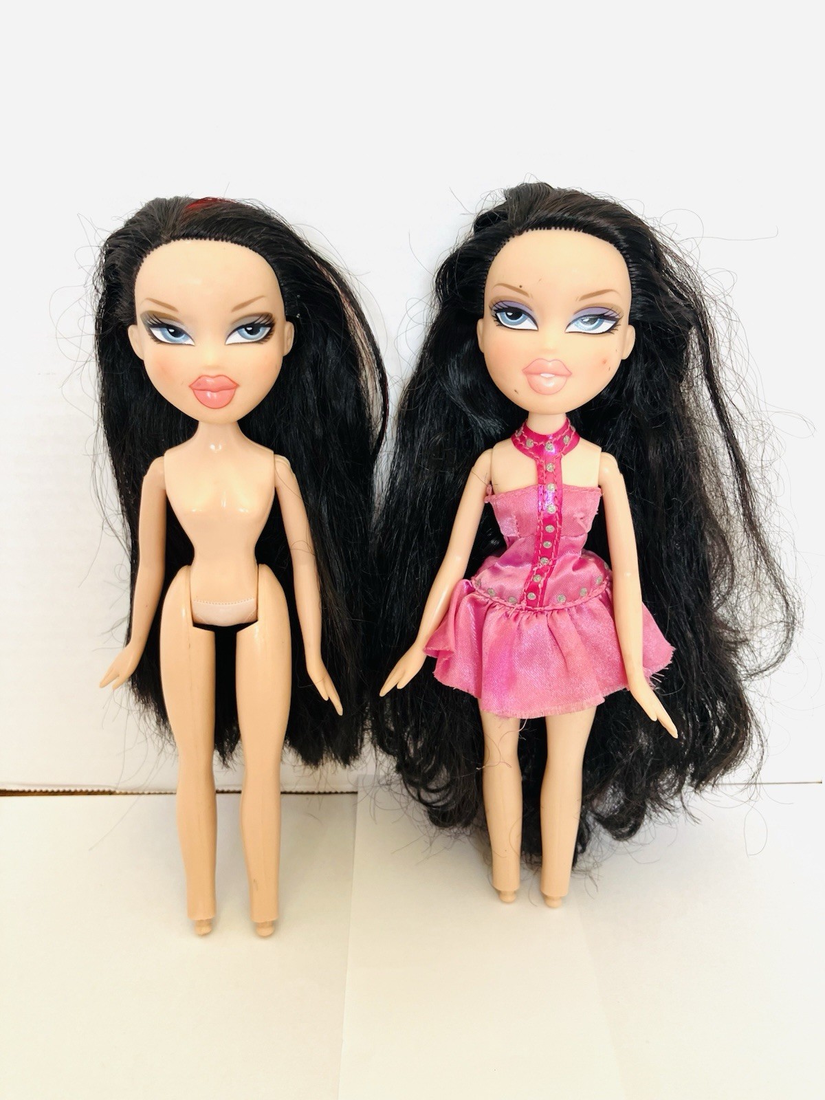 Bratz Wold Twiins Nevaeh & Peyton Fashion Dolls Rare Minor Marks Incomplete MGA