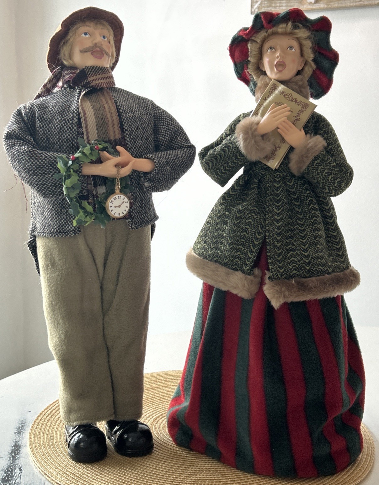 VTG Dennis East International Christmas Carolers Set 18”H HandPainted Victorian