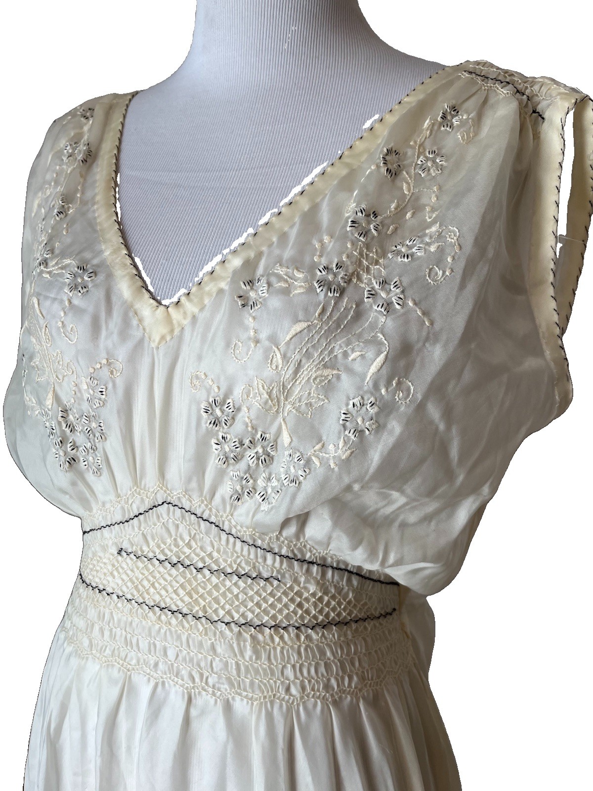 VTg 20s 30s Slip Dress Rayon? Floral Embroidered Ivory Medium? VTg 20s 30s Slip Dress Rayon? Floral Embroidered Ivory Medium?