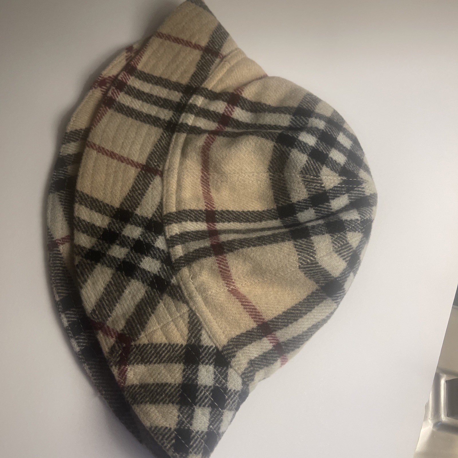 H70# BURBERRY London Nova Check Bucket Hat Wool Blend Beige Plaid Quilted Lining H70# BURBERRY London Nova Check Bucket Hat Wool Blend Beige Plaid Quilted Lining