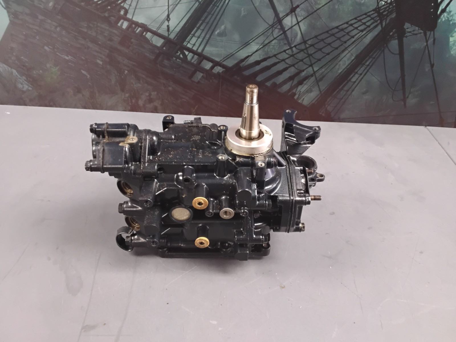 Powerhead for a 1990 6 HP Evinrude Yachtwin outboard motor Powerhead for a 1990 6 HP Evinrude Yachtwin outboard motor